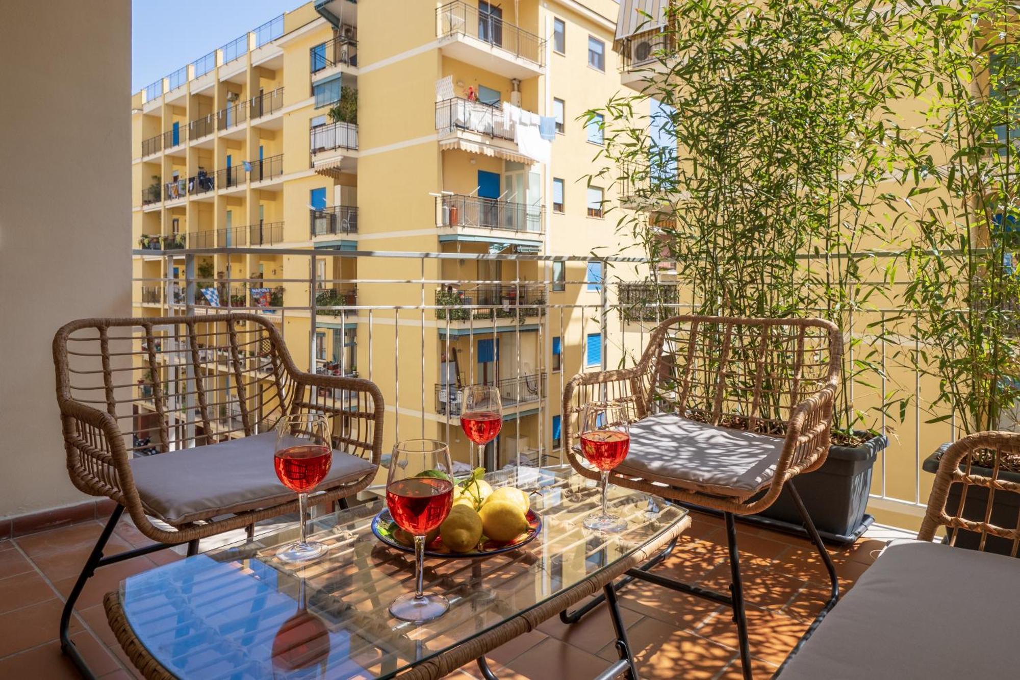 Surya House - Elegant Apartment In سورينتو المظهر الخارجي الصورة